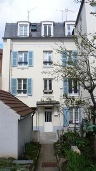 Les Josephines Aparthotel